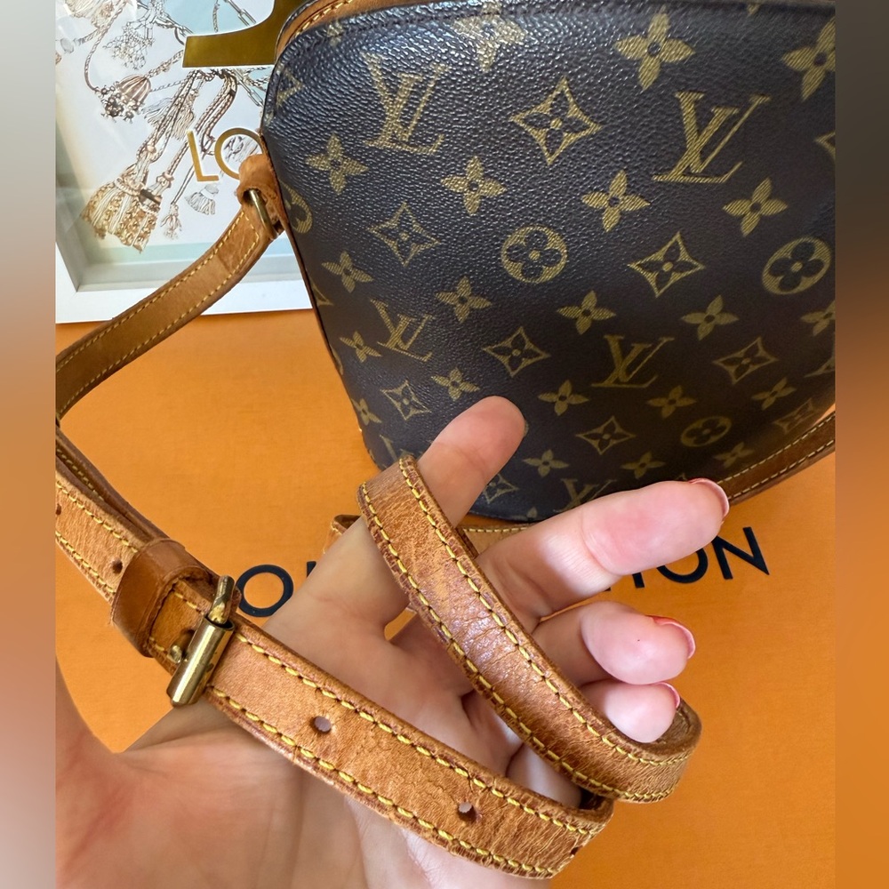 Louis Vuitton Vintage Brown Monogram Crossbody Bag & Wallet Set - Picture 15 of 16